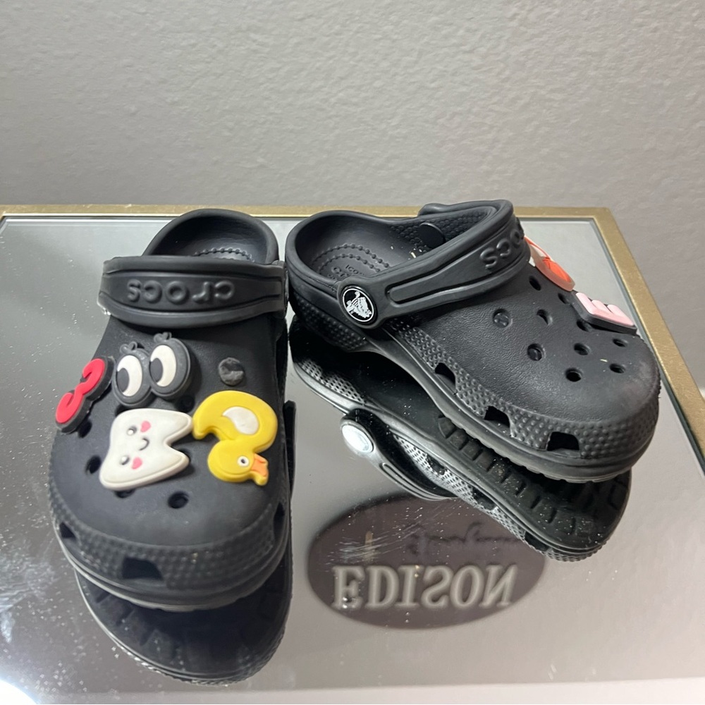Black toddler crocs